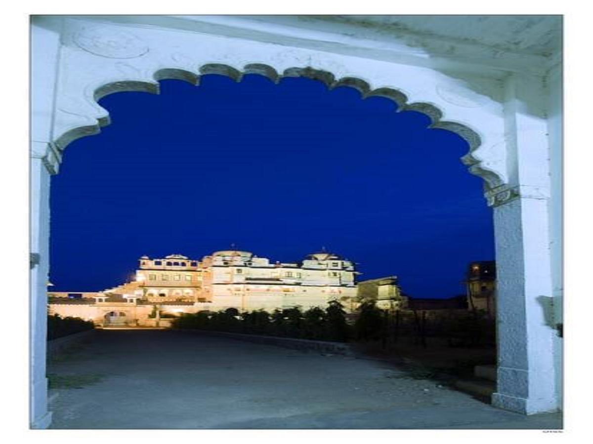 Fort Begu Hotel Begun Esterno foto
